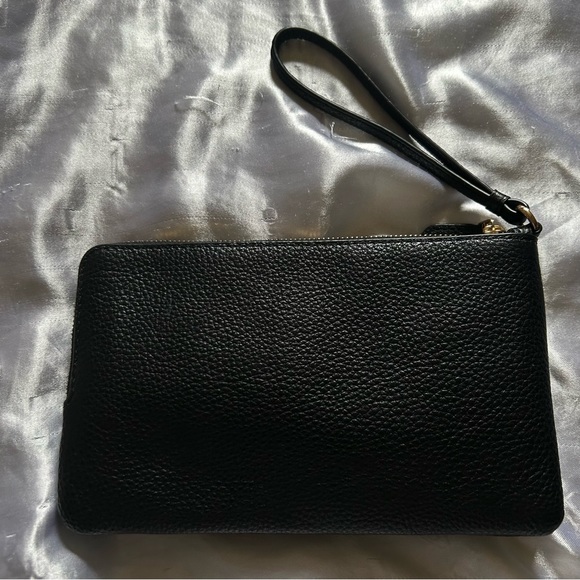 Coach Wristlet - Picture 4 of 4